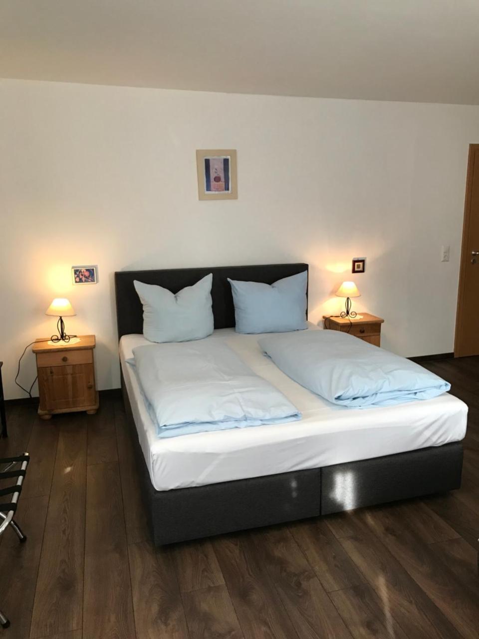 Hotel Guntia Boardinghouse Günzburg Dış mekan fotoğraf